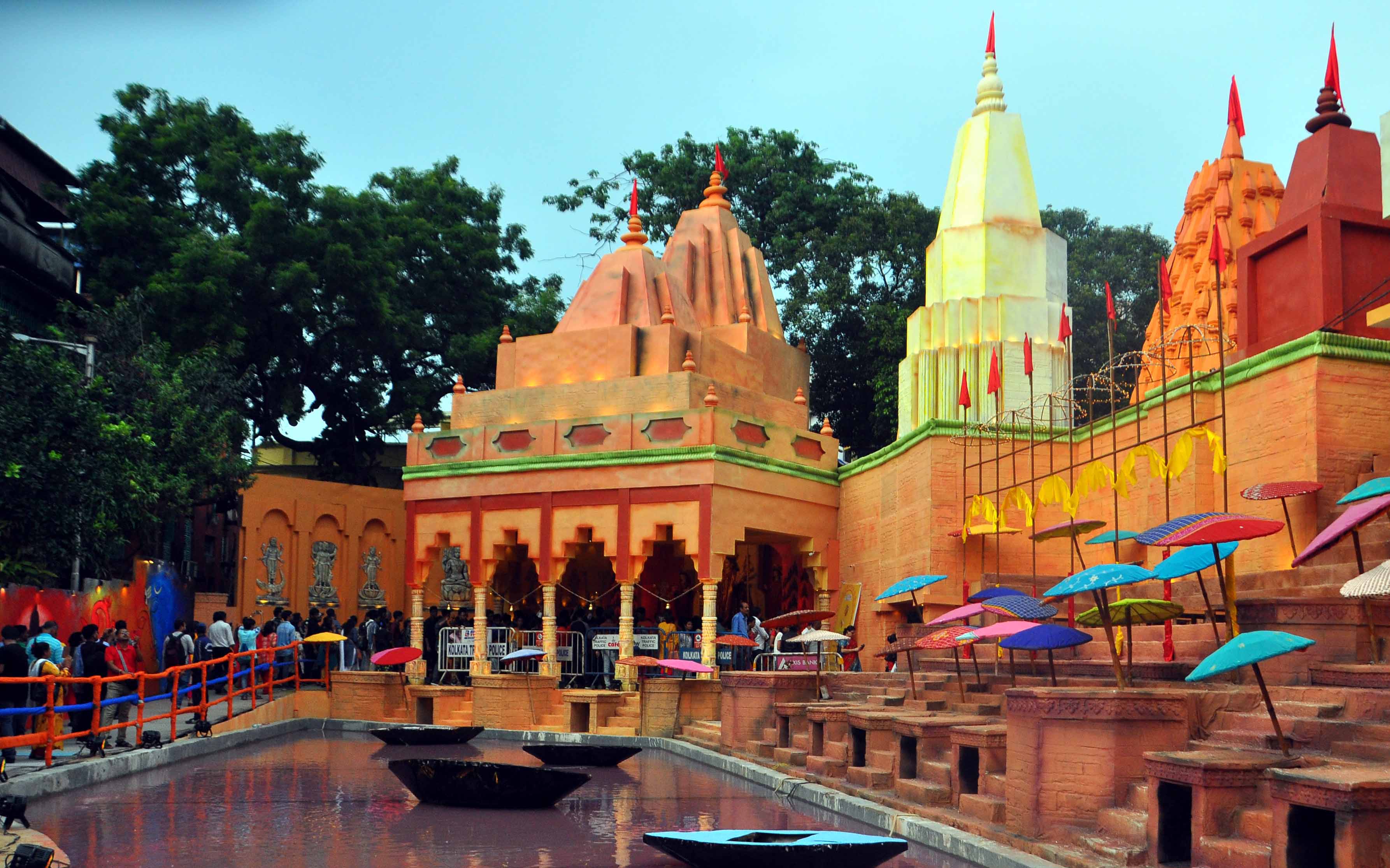 Pandal decorations, Kolkata — Durga Puja 2025